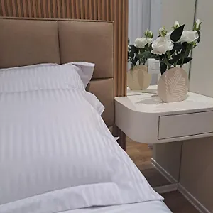 Apartment Tetris, Tirana